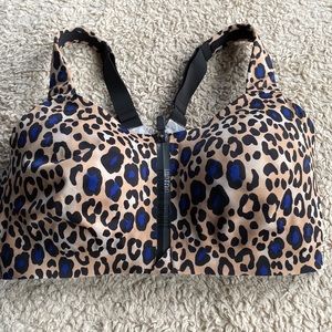 Victoria secret 34 DDD knockout sports bra, animal print